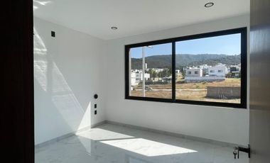 Casa en venta en Los Robles, Coto Encinos