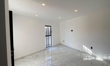 Casa Nueva e Impecable en Loma Dorada Secc. C