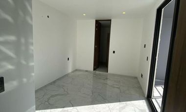 Casa Nueva e Impecable en Loma Dorada Secc. C