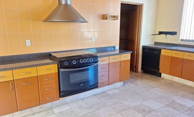 (R)Casa en Renta en Cumbres de Morelia, Morelia