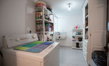 Casa en venta en Habitacional Lomas Boulevares a  8 min de la López Portillo