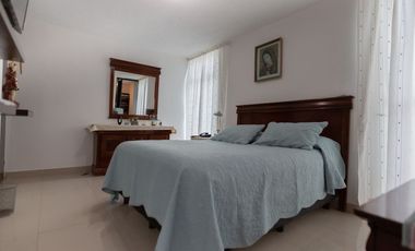 Casa en venta en Habitacional Lomas Boulevares a  8 min de la López Portillo