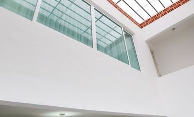 Casa en venta en Habitacional Lomas Boulevares a  8 min de la López Portillo
