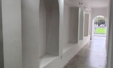 LOCAL ADECUADO EN VENTA EN EL CAMPANARIO