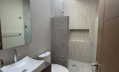 Casa en preventa  residencial a media cuadra de Ave. Tecnológico y del Parque Bicentenario