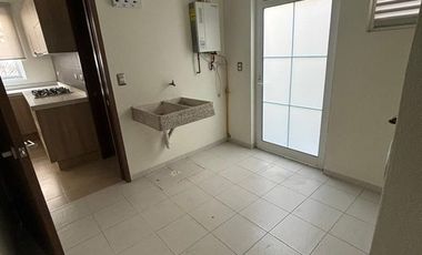 Casa Renta en Residencial Portofino modelo Bianca, zona Ave La Asunción cerca de Parque Bicentenario