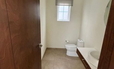 Casa Renta en Residencial Portofino modelo Bianca, zona Ave La Asunción cerca de Parque Bicentenario