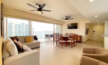 Departamento en Renta en Costa Azul a pasos de la Playa!