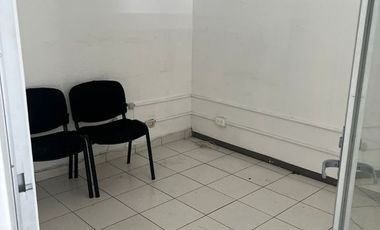 LOCAL PARA OFICINA EN RENTA POR EL BOULEVARD LEYVA SOLANO
