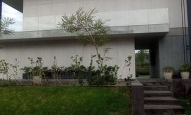 Hermosa casa en coto de 2 Niveles Nueva en super ubicacion , muy cerca de plaza Galerias Santa Anita , Prepa Tec ,Punto Sur, ideal para Ejecutivos