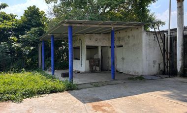 TERRENO EN RENTA CON OFICINAS