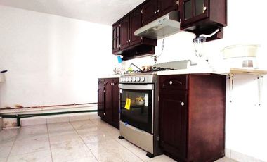 Oficina en renta sobre Av. en Izcalli III Metepec