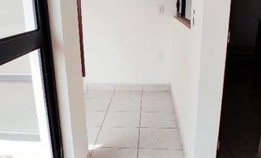 Oficina en renta sobre Av. en Izcalli III Metepec