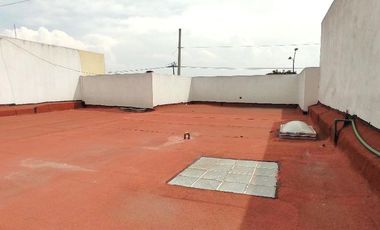 Oficina en renta sobre Av. en Izcalli III Metepec