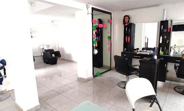 Oficina en renta sobre Av. en Izcalli III Metepec