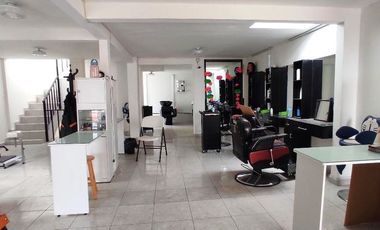 Oficina en renta sobre Av. en Izcalli III Metepec