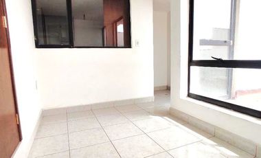 Oficina en renta sobre Av. en Izcalli III Metepec