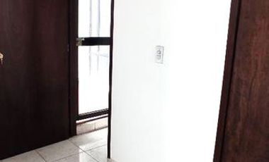 Oficina en renta sobre Av. en Izcalli III Metepec