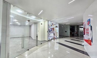 Oficina en renta en Colinas de San Javier, Plaza Pabellon