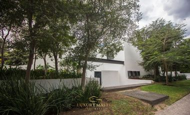 Casa en Santa Anita Club de Golf en Venta