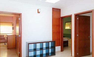 Casa en fraccionamiento AMUEBLADA 4 hab y 5 Baños cerca de Plaza Mayor