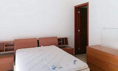 Casa en fraccionamiento AMUEBLADA 4 hab y 5 Baños cerca de Plaza Mayor