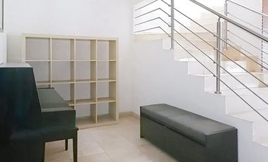 Casa en fraccionamiento AMUEBLADA 4 hab y 5 Baños cerca de Plaza Mayor
