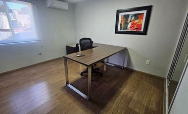 Oficina en renta en Monraz