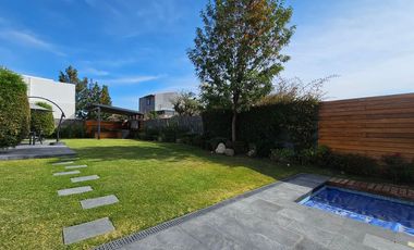 Preciosa RESIDENCIA en uno de los más exclusivos desarrollos cercanos a CDMX y zona metropolitana.