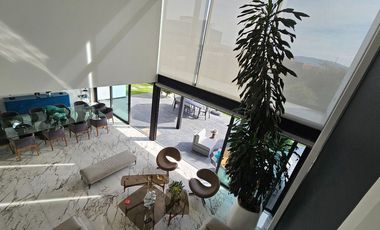 Preciosa RESIDENCIA en uno de los más exclusivos desarrollos cercanos a CDMX y zona metropolitana.