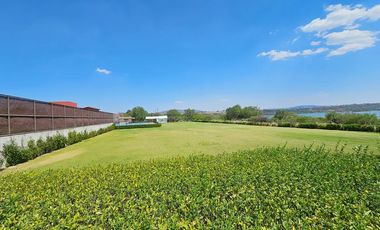 Preciosa RESIDENCIA en uno de los más exclusivos desarrollos cercanos a CDMX y zona metropolitana.