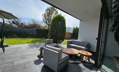 Preciosa RESIDENCIA en uno de los más exclusivos desarrollos cercanos a CDMX y zona metropolitana.
