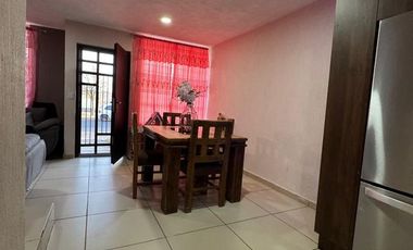 Bonita casa en tonala