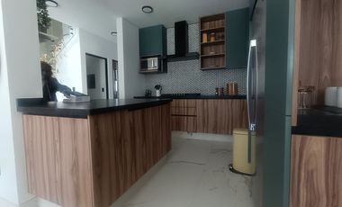 CASAS PREVENTA METEPEC A 10 MIN DE GALERIASY  METEPEC CENTRO, A 5 MIN DE LA ESTACION PINOSUAREZ TREN TOLUCA CDMX