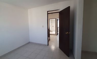 Casa de 3 recs. en renta en Santa Maria Tulpetlac