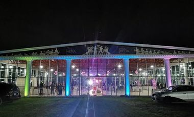 Se vende Salón de Fiestas en Santa María Rayón