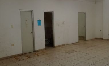 Edificio en venta y renta en a una cuadra de Gobierno