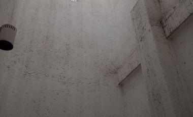 Edificio en venta y renta en a una cuadra de Gobierno