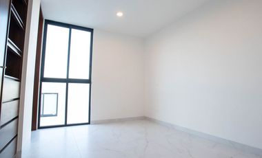 CASA DE DISEÑADOR  FRACC. CAPITAL SUR