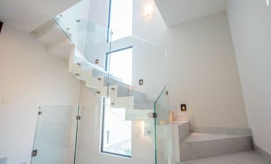 CASA DE DISEÑADOR  FRACC. CAPITAL SUR