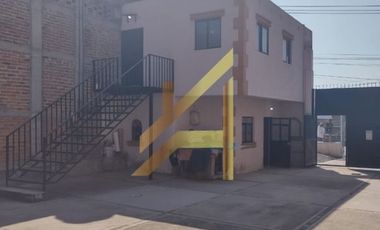 Bodega en Renta a pie de Carretera