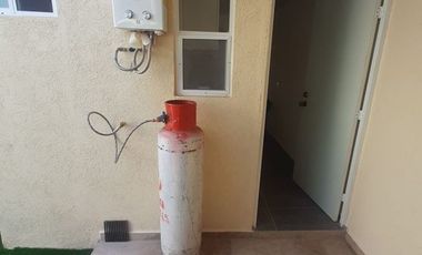 Se vende casa duplex LIBRE DE GRAVAMEN en Vista California, El Salto, Jalisco, C.P. 45685