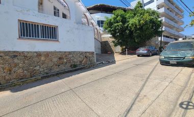 INCREIBLE CASA CON IMPRESIONANTES VISTAS A BAHIA Y PIE DE LA CUESTA