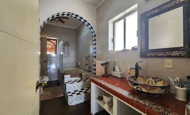 INCREIBLE CASA CON IMPRESIONANTES VISTAS A BAHIA Y PIE DE LA CUESTA