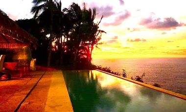 INCREIBLE CASA CON IMPRESIONANTES VISTAS A BAHIA Y PIE DE LA CUESTA