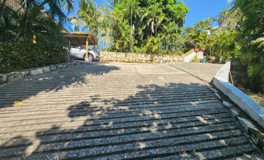 INCREIBLE CASA CON IMPRESIONANTES VISTAS A BAHIA Y PIE DE LA CUESTA