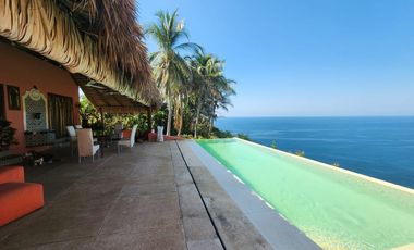 INCREIBLE CASA CON IMPRESIONANTES VISTAS A BAHIA Y PIE DE LA CUESTA