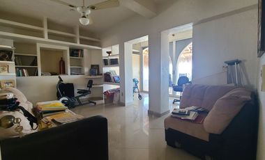 INCREIBLE CASA CON IMPRESIONANTES VISTAS A BAHIA Y PIE DE LA CUESTA