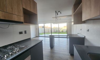 Casa en Arriendo en Casa Nueva, Condominio Colina Verdes, Gultro, Olivar
