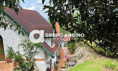 VENTA de CASA CAMPESTRE en PIEDECUESTA